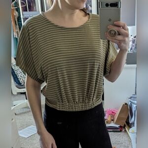 Hem & Thread knit crop tee, sz Small